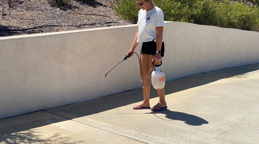 How to Remove the Smell of Urine on Dirt and Concrete